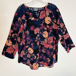 Van Heusen Floral Patterned Dress with Red and Black Accents - size XL